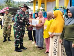 Satgas TMMD 126 Kodim 1308/LB Salurkan Bantuan Paket Sembako