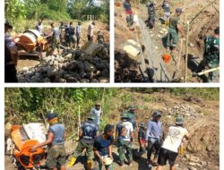 Satgas TMMD ke-123 Kerjasama Dengan Masyarakat Lakukan Pengecoran Plat Duiker Untuk Jalan Baru