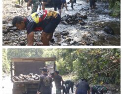 Penuhi Material Sirtu, Warga dan Anggota Satgas TMMD Ambil Sirtu di Sungai