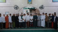 Wakil Bupati Aceh Tamiang Hadiri Salat Subuh Berjamaah dengan Staf Ahli Menteri Agama