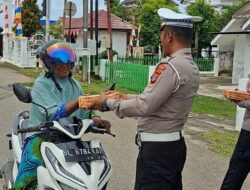 Polres Pidie Jaya Gelar Jumat Berkah dan Sosialisasi UU Lalu Lintas di Dua Lokasi Berbeda