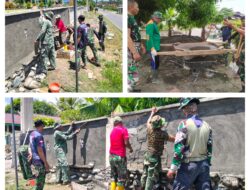 Anggota Koramil Melaksanakan Pembuatan Pagar Di Makoramil 1307–03/Batui