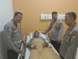 Ketika kepedulian berbicara, Kapolsek Bekasi Barat Menjenguk Anggota Yang Tengah Berjuang Melawan Sakit.