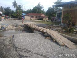 Rumah Warga Hancur Diterjang Banjir, Warga Nanas Siam Keluhkan Lambannya Penanganan Pemkab Batu Bara.