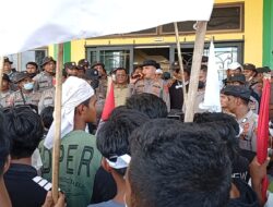 Kapolres Aceh Tamiang Pimpin Pengamanan Unjuk Rasa dan Aksi Damai Oleh Masyarakat