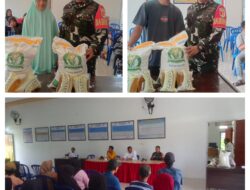 Dampingi Penyaluran Beras Dari Bulog Untuk Warga, Babinsa Koramil 03/Batui Pastikan Berjalan Aman dan Lancar