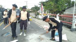 Tak Hanya Amankan, Polsek Nurussalam Turun Tangan Langsung