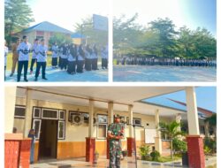 Jadi Pembina Upacara Bendera di Sekolah, Babinsa Koramil 03/Batui Tanamkan Cinta Tanah Air