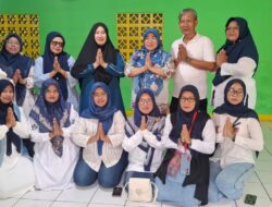 Semangat Kebersamaan Idulfitri, PKK Jatiwaringin Perkuat Sinergi Bersama Lurah dalam Membangun Kesejahteraan Keluarga.