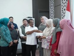 Ribuan Warga Terima Bantuan, Wakil Bupati Aceh Tamiang Tegaskan Negara Hadir untuk Masyarakat