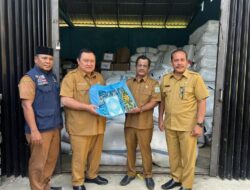 Wabup Aceh Tamiang Terima Bantuan Lebaran Presiden RI