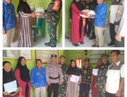 Bantu Kelancarannya Penyaluran, Babinsa Distribusi Bantuan Pangan Kepada Masyarakat Desa
