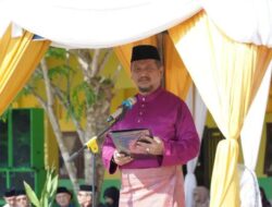 Pimpinan Upacara Hardiknas, Bupati Armia Tekankan Lima Kebijakan Strategis Tingkatkan Kualitas Pendidikan