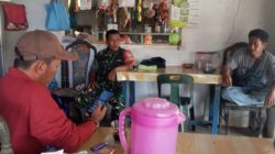 Ngopi Bareng Warga, Babinsa Komsos Eratkan Kemanunggalan TNI-Rakyat