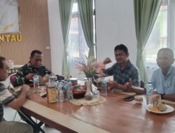Silaturahmi Hangat di Koramil 08/Rantau, Kapten Inf Lusmin Perkuat Sinergi dengan Awak Media
