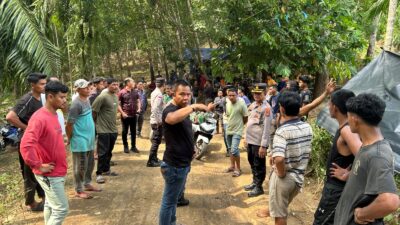 Polres Aceh Timur Amankan Lokasi Kebakaran Penampungan Minyak Tradisional di Darul Ihsan
