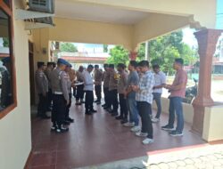 Wakapolres Aceh Tamiang Periksa Senjata Dinas dan Handphone Personel Polsek Jajaran, Tegaskan Disiplin serta Perang Melawan Judi Online