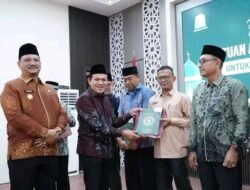 Wagub Aceh Salurkan 50 Ribu Mushaf Al-Qur’an untuk 17 Kabupaten/Kota Terdampak Bencana
