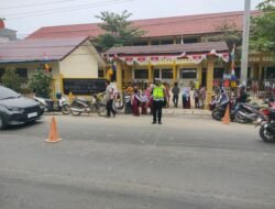 Pastikan Zona Aman Sekolah Lancar Dan Tertib, Sat Lantas Polres Aceh Tamiang Lakukan Pengaturan Arus Lalulintas