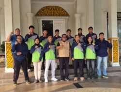 Bupati Pelalawan Lepas 6 Siswa-Siswi SMKN 1 Pangkalan Kerinci Berlaga di Kejurprov Tinju Amatir Elite 2026