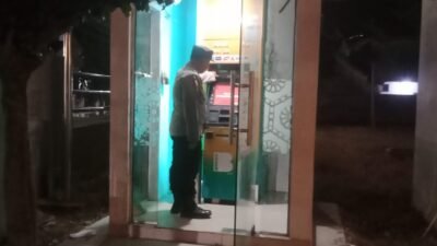 Sambang Warga, Bhabinkamtibmas Polsek Seruway Ajak Warga Jaga Situasi Kamtibmas Tetap Kondusif
