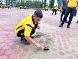 Usai Apel Pagi, Kapolres Aceh Tamiang Pimpin Jumat Bersih, Perkuat Disiplin dan Soliditas Personel