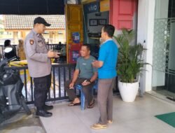 Sambang Warga, Bhabinkamtibmas Polsek Seruway Ajak Warga Jaga Situasi Kamtibmas Tetap Kondusif