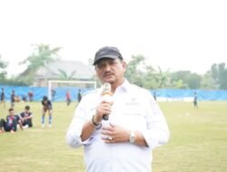 Bupati Aceh Tamiang Buka Open Turnamen Sepak Bola Piala Datok Seuneubok Cantek Cup V Tahun 2026, Diikuti 16 Tim