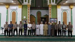 Serentak di wilayah aceh Tamiang polres dan Polsek jajaran gelar subuh keliling perkuat kemitraan polri dan masyarakat  Polri bersama masyarakat melindungin mengayomin dan melayani masyarakat