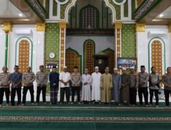 Serentak di wilayah aceh Tamiang polres dan Polsek jajaran gelar subuh keliling perkuat kemitraan polri dan masyarakat  Polri bersama masyarakat melindungin mengayomin dan melayani masyarakat