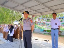 Kapolres Aceh Tamiang Jadi Pembina Upacara di SMKN 2 Karang Baru, Tanamkan Disiplin dan Kesadaran Hukum Menuju Indonesia Emas 2045