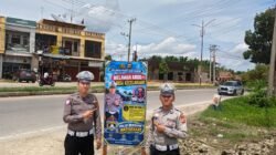 Cegah Kecelakaan dan Pelanggatan Melawan Arus, Satlantas Polres Aceh Tamiang Pasang Spanduk Peringatan Dalam Operasi Patuh Seulawah 2026