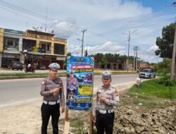Cegah Kecelakaan dan Pelanggatan Melawan Arus, Satlantas Polres Aceh Tamiang Pasang Spanduk Peringatan Dalam Operasi Patuh Seulawah 2026