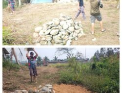 TNI dan Masyarakat Gotong Royong Siapkan Material untuk Bangun MCK Milik Tiku Djobu