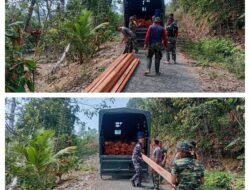 Satgas TMMD ke-130 Kodim 1307/Poso Bersama Warga Gotong Royong Angkut Kayu untuk Renovasi